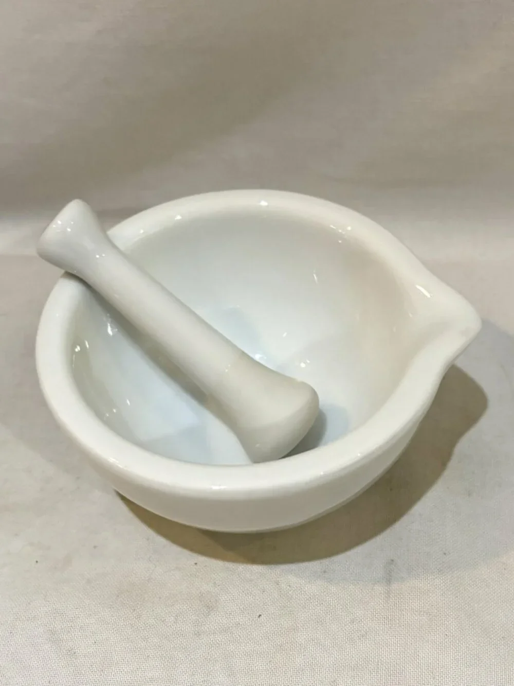 VTG White Porcelain Mortar & Pestle for Kitchen and Pharmacy Made in France